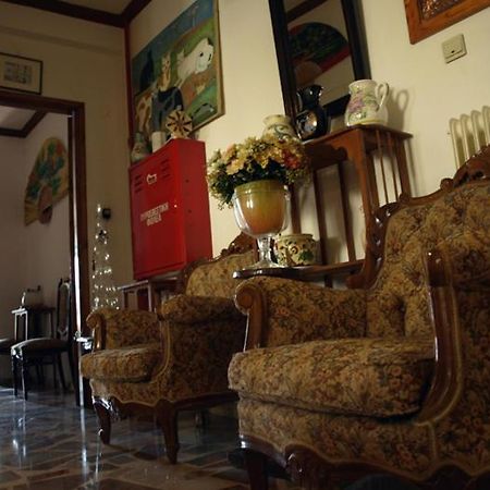 Hotel Bonis Samos Town Bagian luar foto